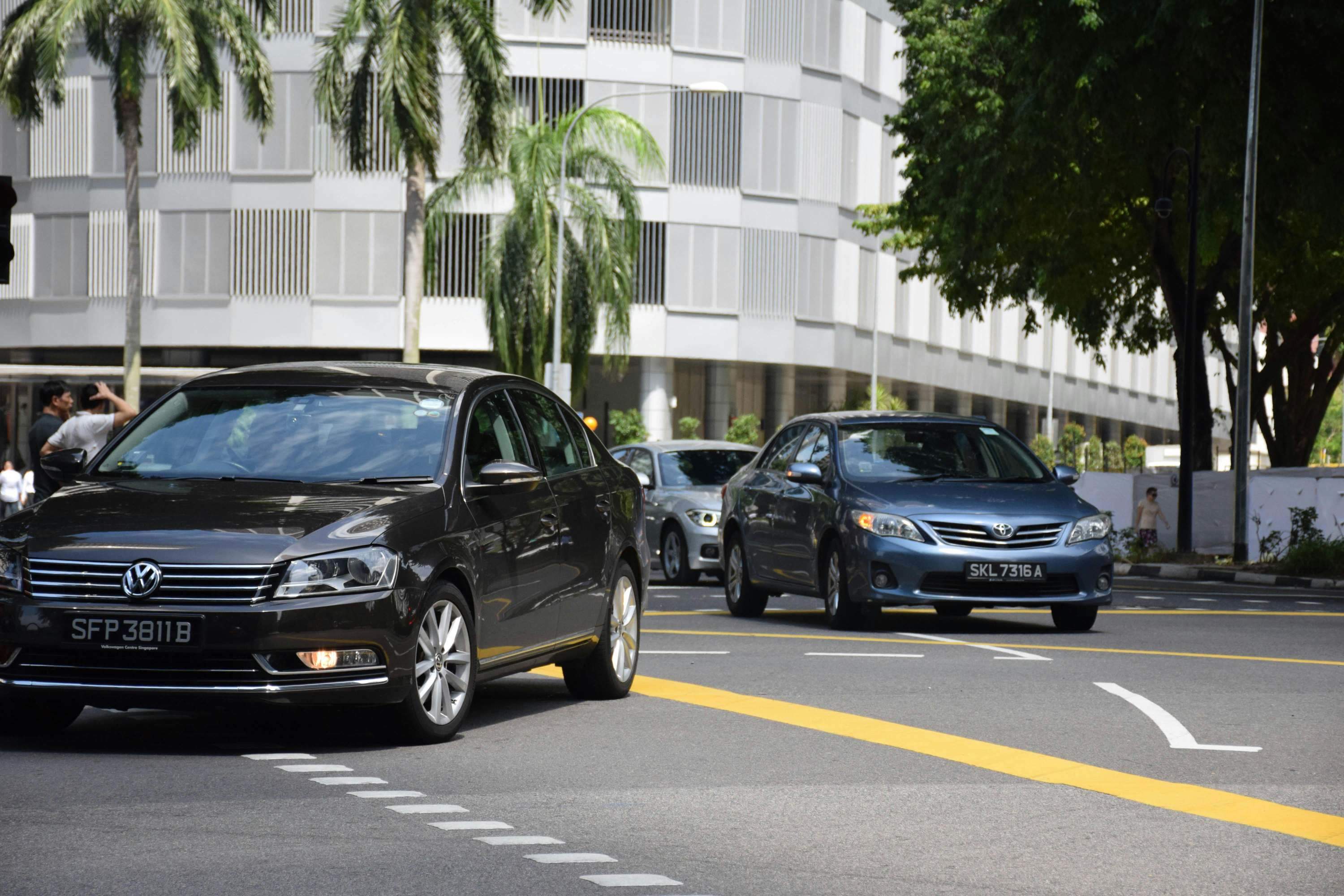 踏板車(chē)騎行時(shí)，應(yīng)掌握哪些技巧以確保安全？這些技巧對(duì)騎行體驗(yàn)有何提升作用？  第1張